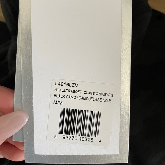 SOLD BNWT Lazy Pants Camo Sweats size Medium - Picture 9 of 10